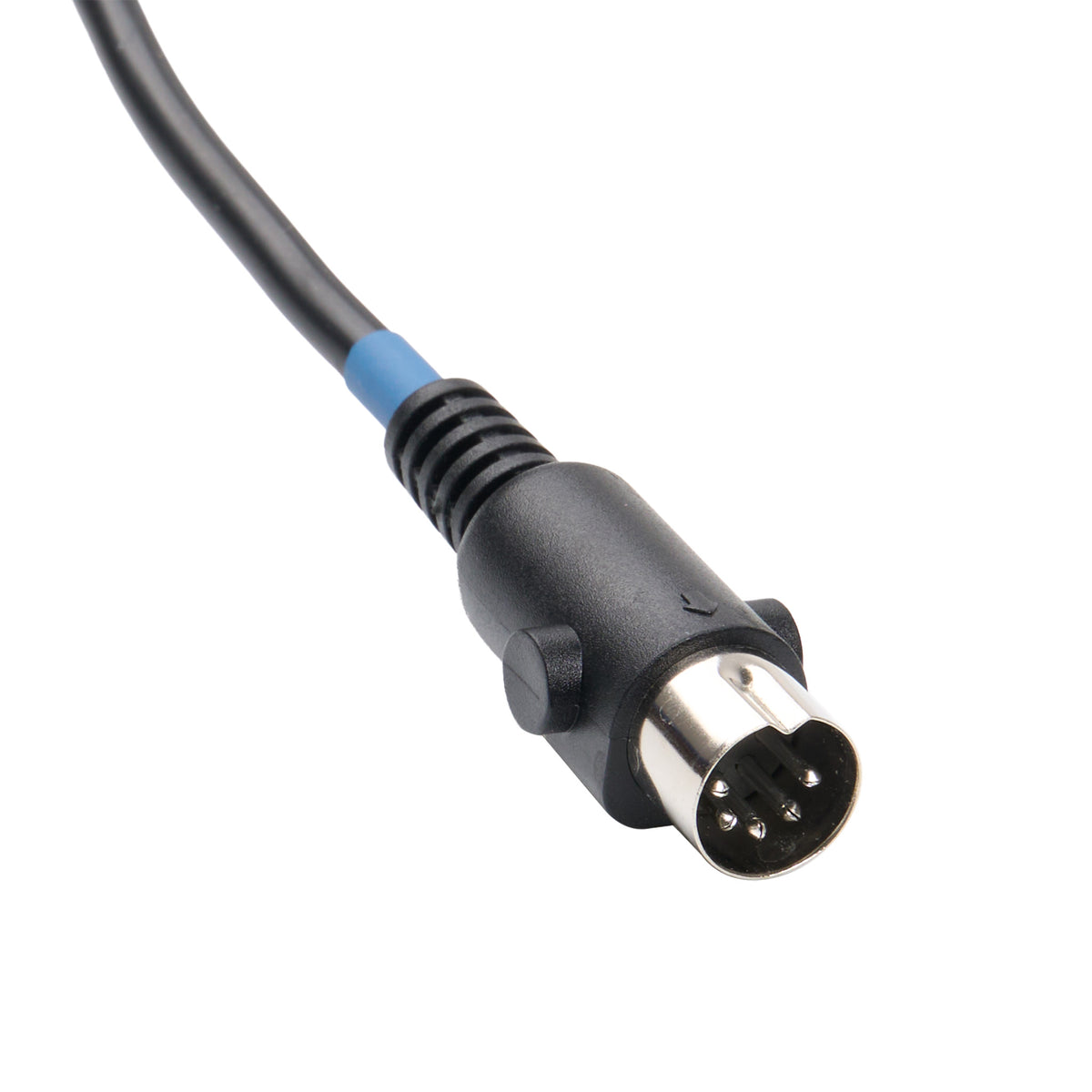 Connector of the eMoMo HX90HU2N 5 Button Switch with Type A+C USB Ports and 5-Pin Plug